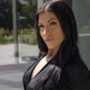 Meet your Posher, Ally